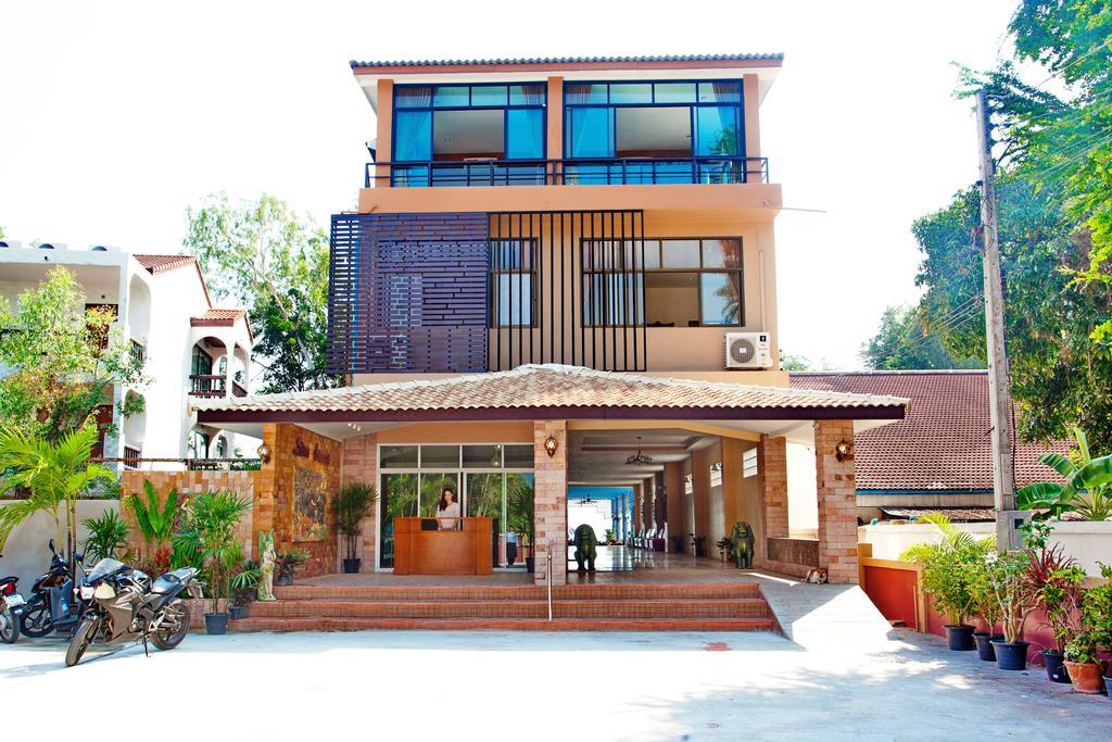 Sea Breeze Guest House Ча-Ам Экстерьер фото