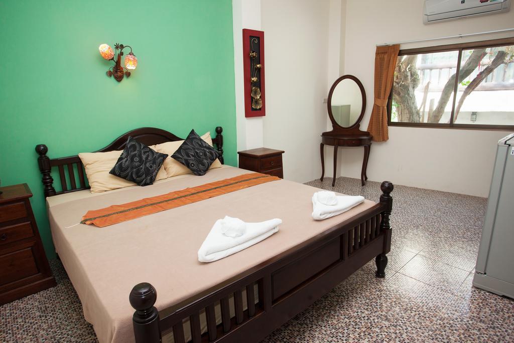 Sea Breeze Guest House Ча-Ам Номер фото